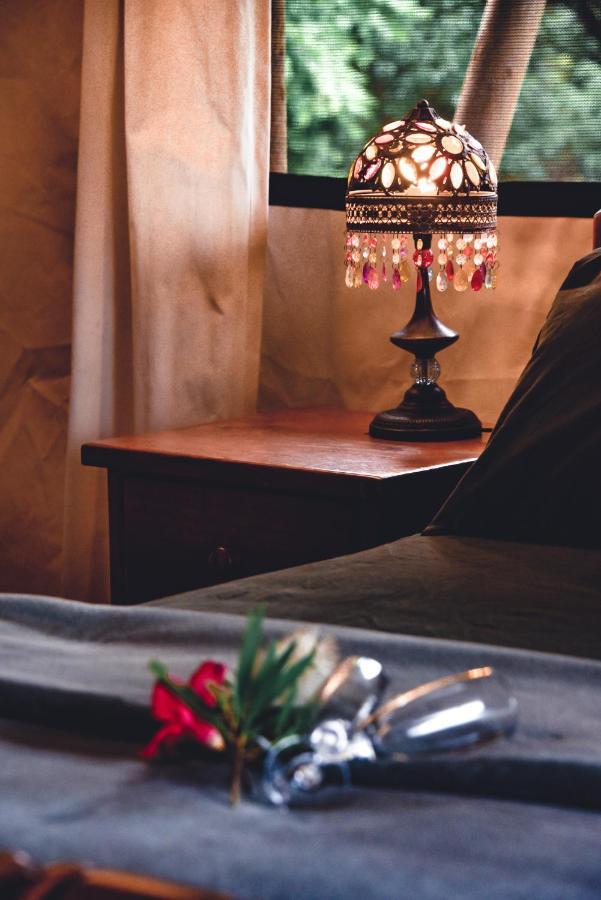 Silk Pavilions Glamping Mount Burrell Dış mekan fotoğraf